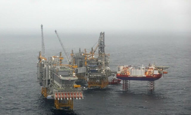 An aerial view taken from an helicopter during a media visit shows five platforms over the Johan Sverdrup oil field in the North Sea some 140 kilometres west from the town of Stavanger, Norway, on December 3, 2019. - Norway's King Harald will formally inaugurate the field in January 2020, but production began back in early October 2019 and 350,000 barrels are already being pumped up per day.
Fifty years after the Scandinavian country first struck black gold, the field holds the promise of another half-century of oil business, despite growing opposition to fossil fuels. (Photo by Tom LITTLE / AFP)